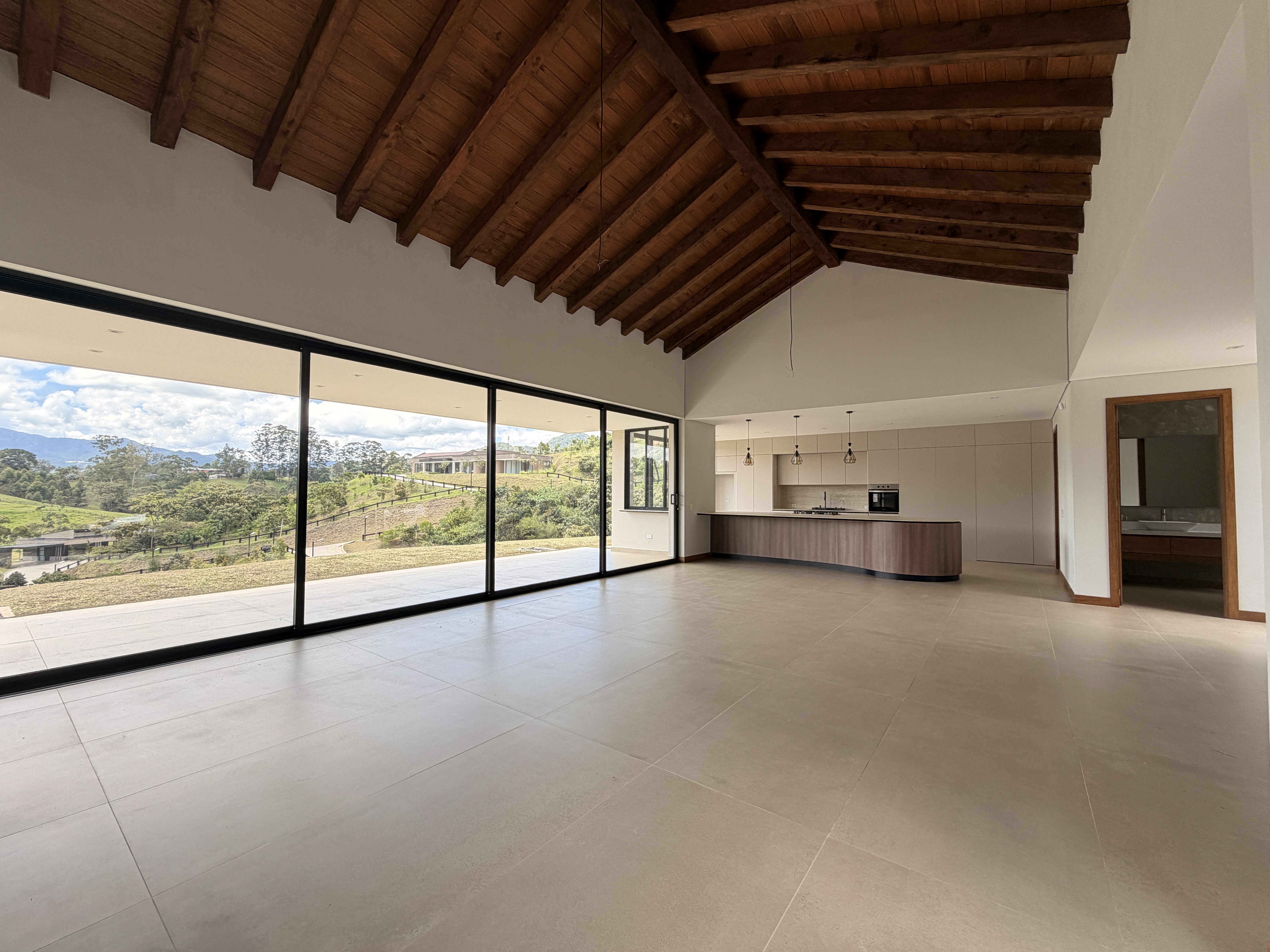 Casa en Arriendo, El Hoyito, Rionegro